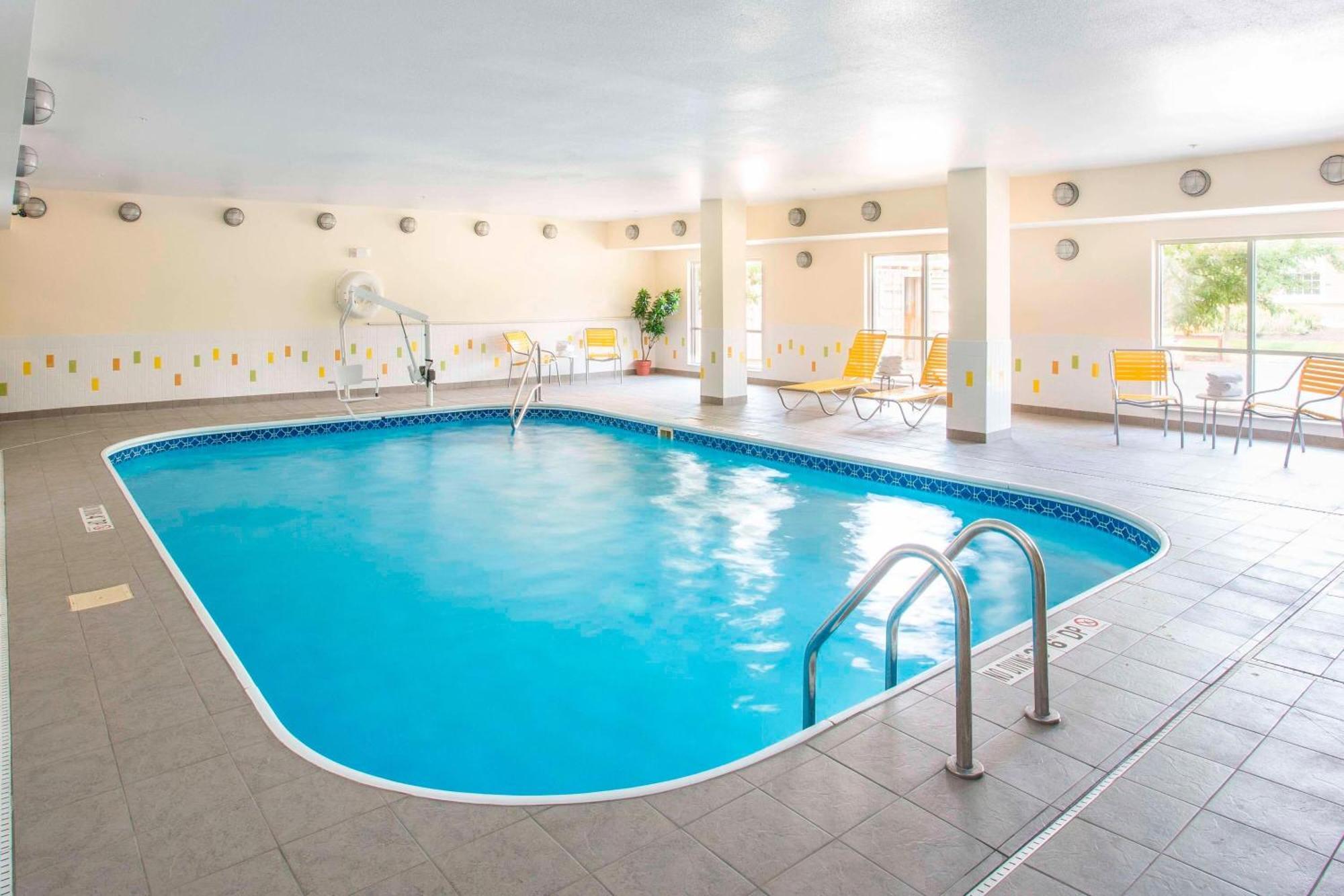 Fairfield Inn & Suites By Marriott Dayton South Екстериор снимка